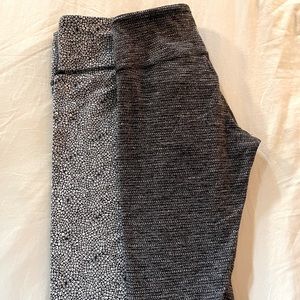 Lulu lemon yoga pants